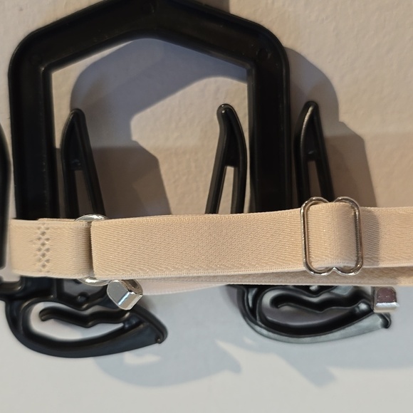 Tahari - 36C, Cream & Ballerina Pink Lace Underwire Bra, 2 Pack​​ - Picture 10 of 13